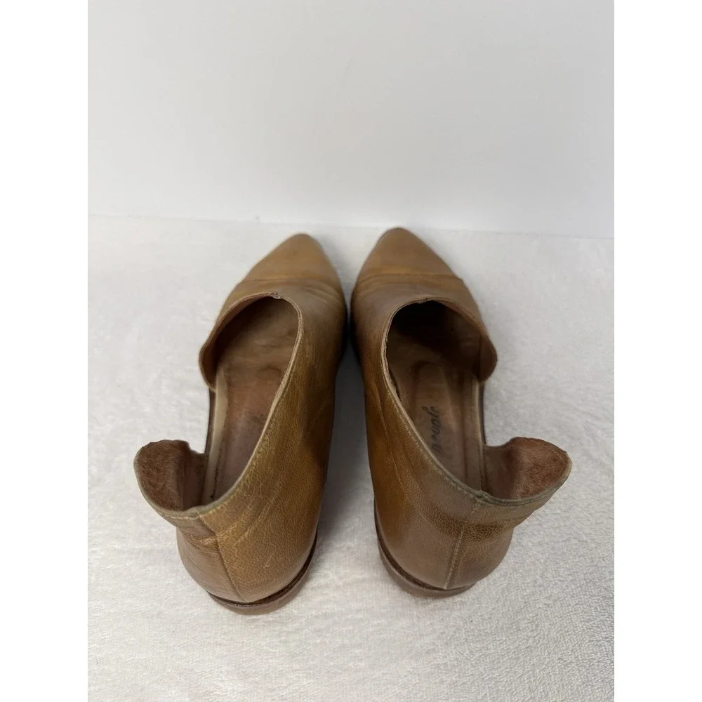 Free People Brown Leather Pointed Toe Mule Slip On Flats Women sz 37. (US 6.5)